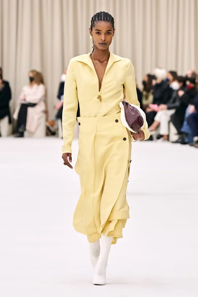 Look 43